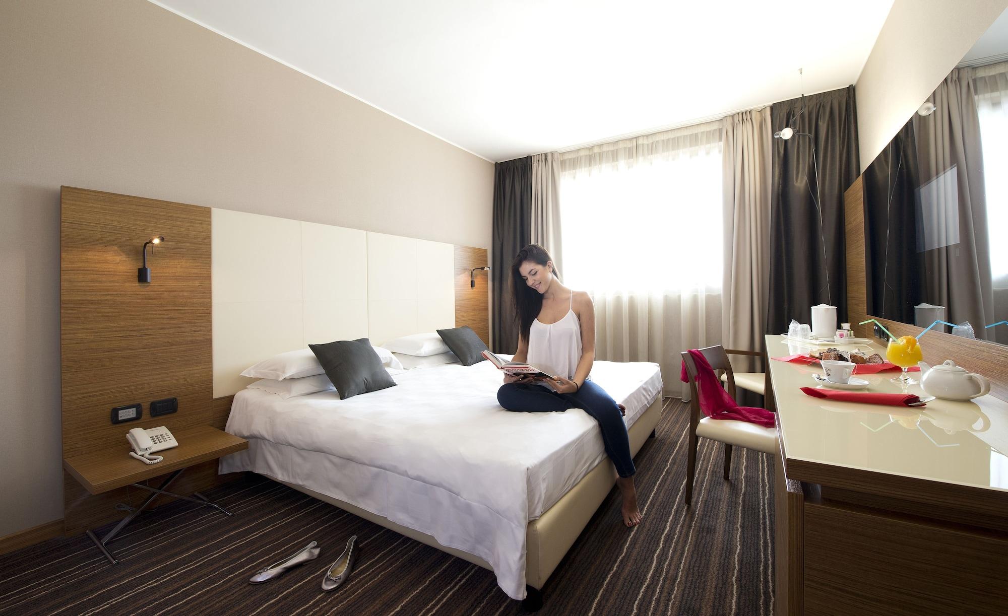 Hotel D120 Olgiate Olona Eksteriør billede